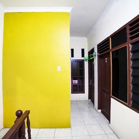 Oyo 91199 Felicia Homestay Medan Ngoại thất bức ảnh