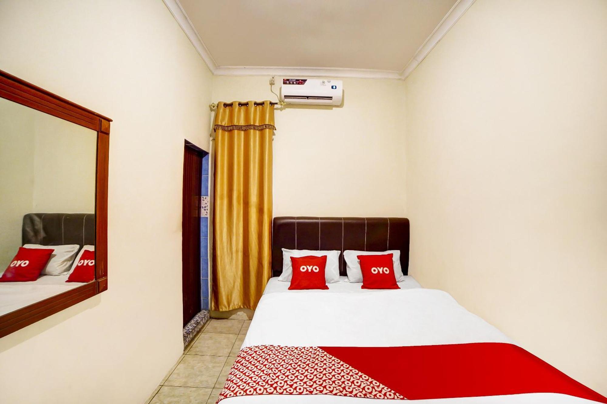 Oyo 91199 Felicia Homestay Medan Ngoại thất bức ảnh