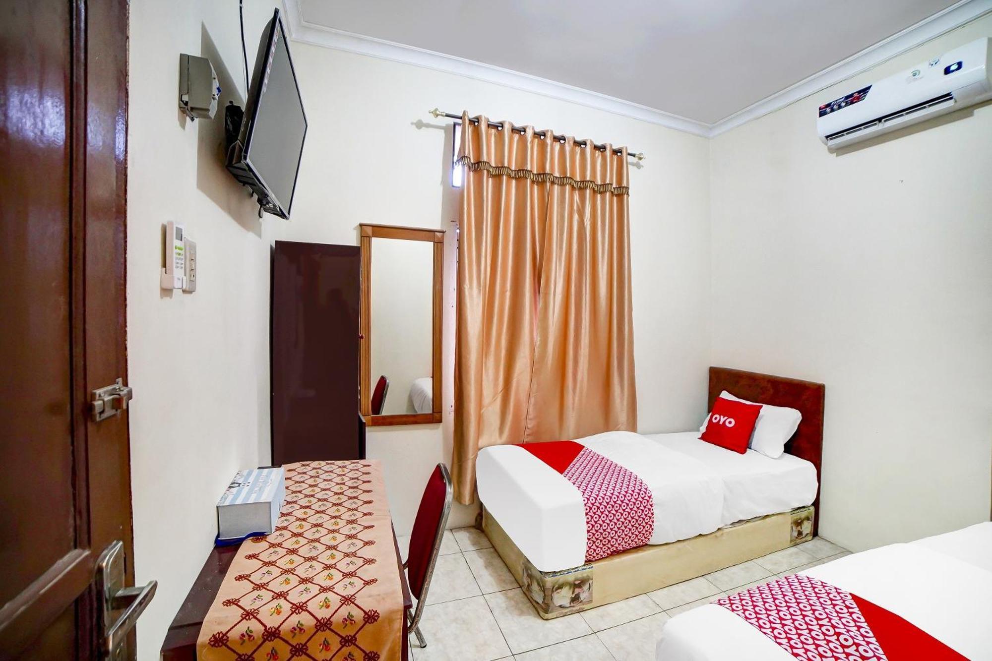 Oyo 91199 Felicia Homestay Medan Ngoại thất bức ảnh