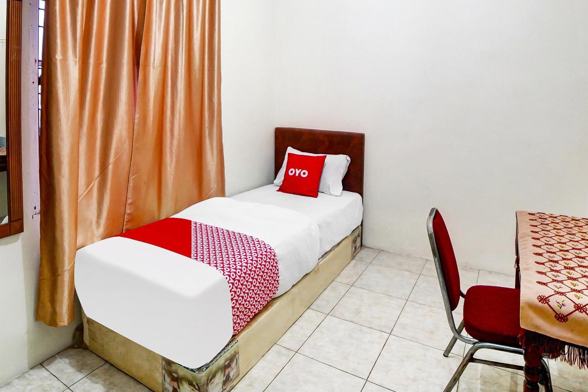 Oyo 91199 Felicia Homestay Medan Ngoại thất bức ảnh